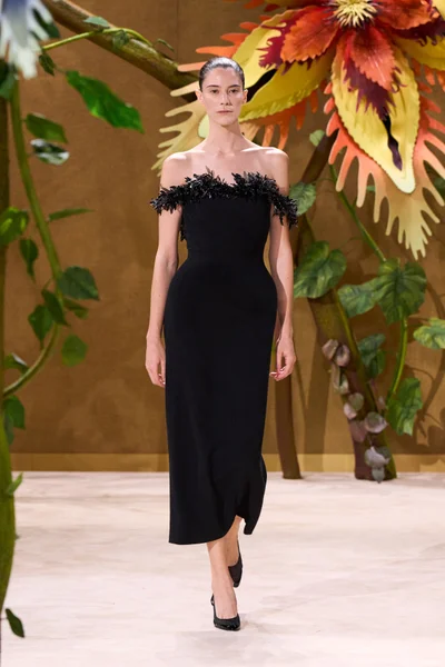 Look 63
